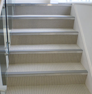 Stairs fitted with carpet